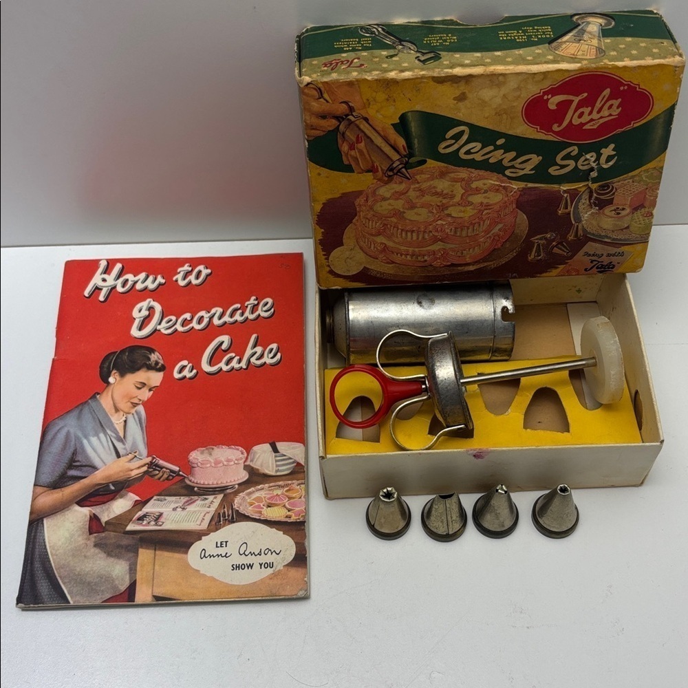 Vintage 1955 Tala cake decorating / icing piping set and booklet